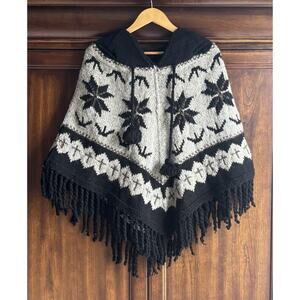 100% Wool Fringed Poncho One Size Nepal Tassels Boho Hippie Western Cowgirl